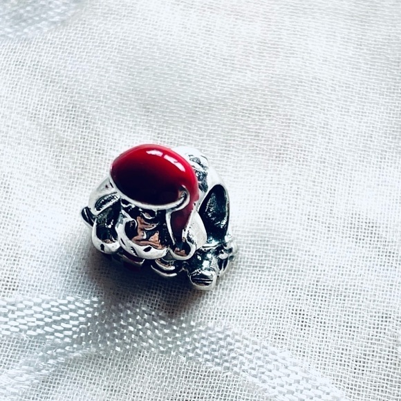 💙 NWOT Eeyore Charm – Winnie The Pooh ✨Christmas - Picture 9 of 9